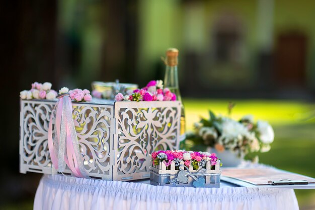 decoration-flower-wedding-ceremony-close-up-view-small-decoration-wedding-ceremony-outdoor_116317-1553