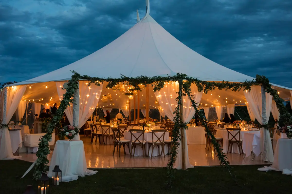 outdoor-tented-weddings-05
